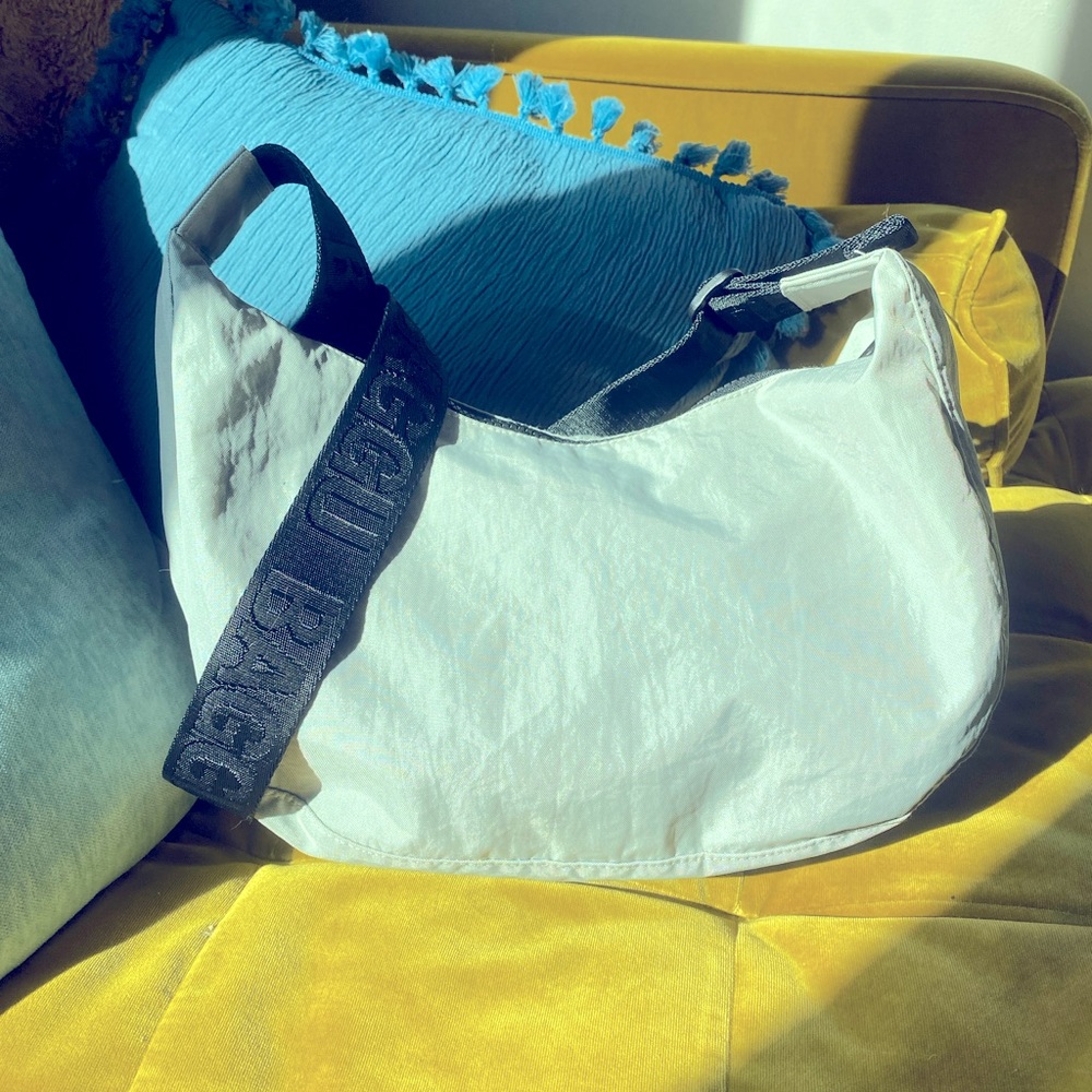 Gray Silver BAGGU Medium Crescent